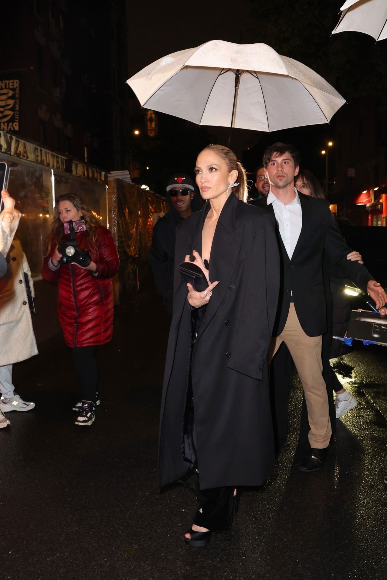 Jennifer Lopez arrives at Anna Wintour Pre Met Gala Dinner in New York05